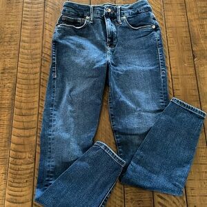 Good American size 2/26, worn once, jeans, great condition